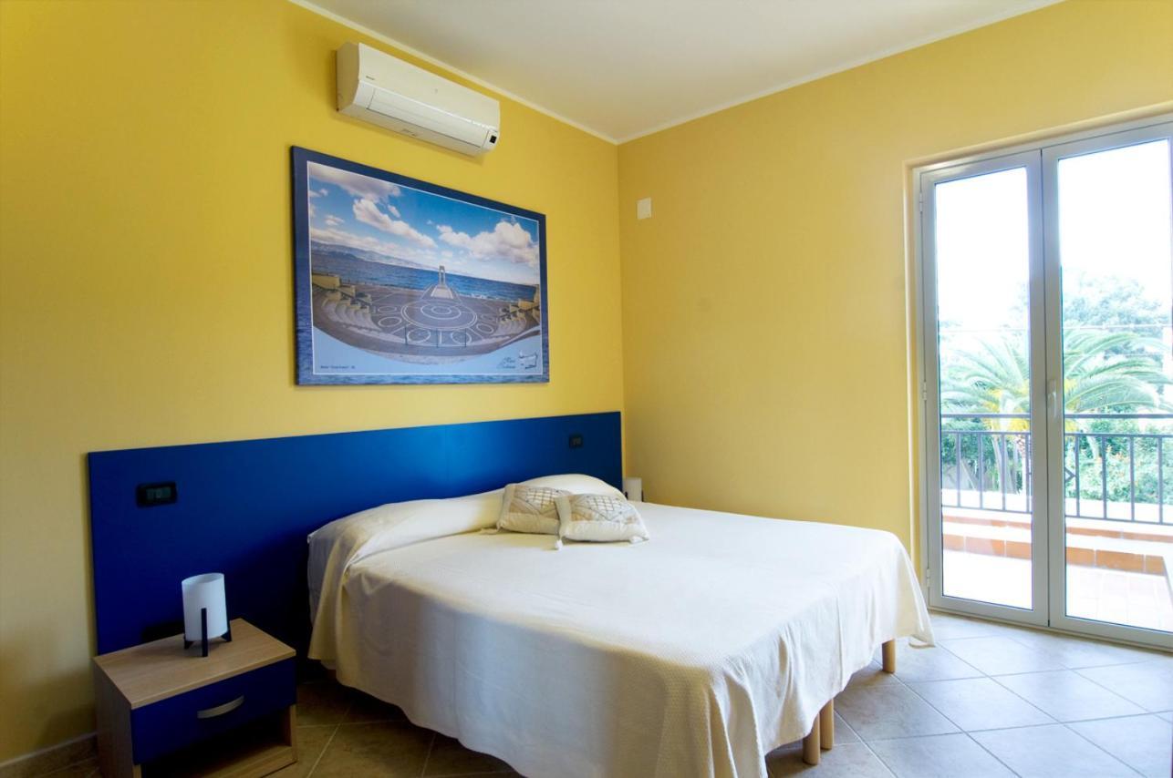 B&B Mare Nostrum Catona Di Reggio Calabria Exterior photo
